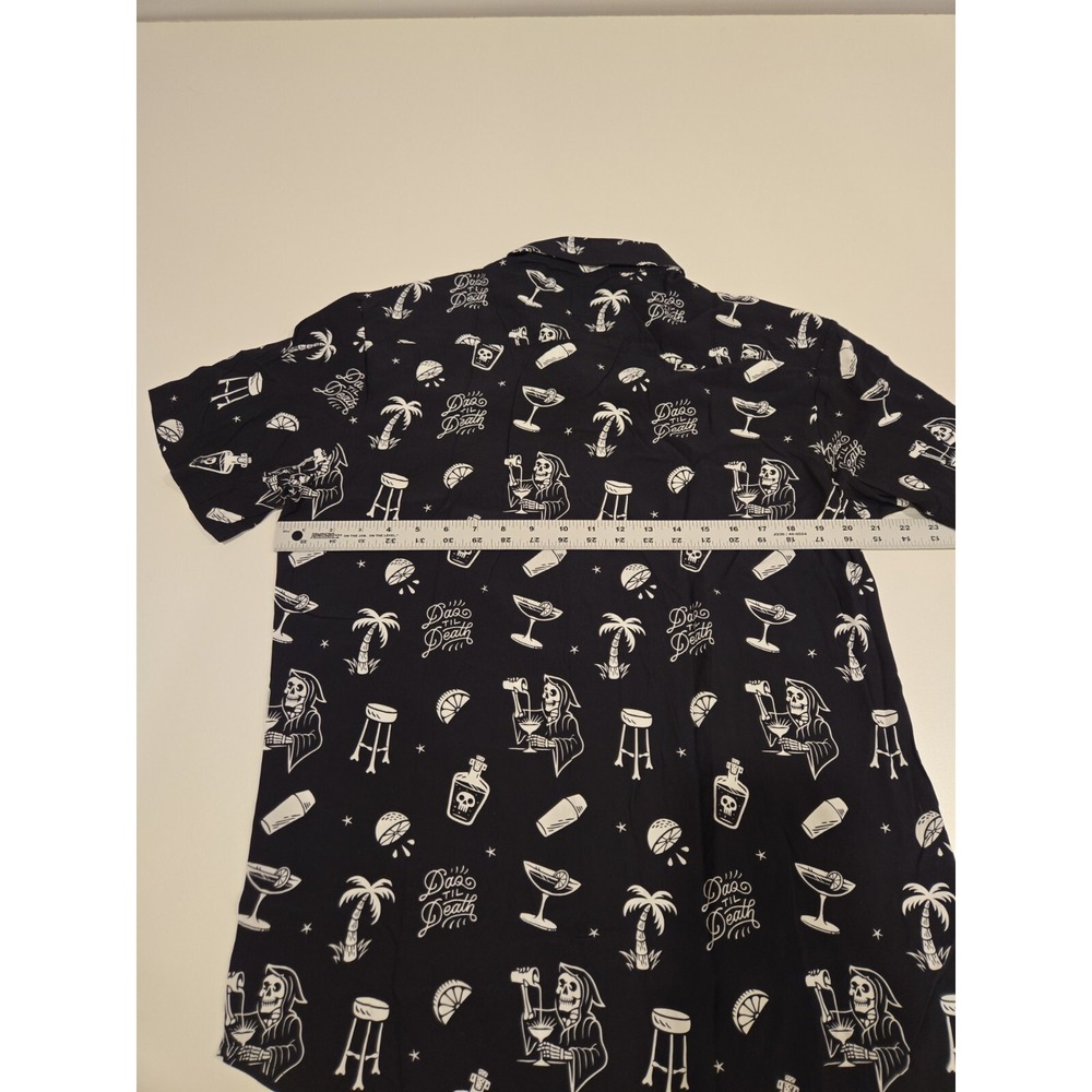 Mover Shaker Button Up Shirt Cocktails Bartender Core Size Medium Black NWT Camp - Picture 5 of 9